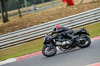 Evening Adv_Mid Group Black Bikes